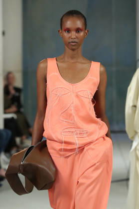 PFW - Litkovska Runway A model walks the runway during the Litkovska Womenswear Spring Summer 2027 show as part of the Paris Fashion Week on October 6, 2026 in Paris, France. Photo by Alain-Gil Gonzalez ABACAPRESS.COM Paris France Copyright: xGonzalezxAlain-Gil ABACAx