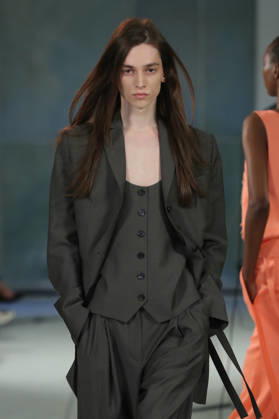 PFW - Litkovska Runway A model walks the runway during the Litkovska Womenswear Spring Summer 2027 show as part of the Paris Fashion Week on October 6, 2026 in Paris, France. Photo by Alain-Gil Gonzalez ABACAPRESS.COM Paris France Copyright: xGonzalezxAlain-Gil ABACAx