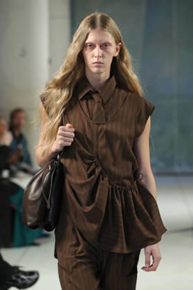 PFW - Litkovska Runway A model walks the runway during the Litkovska Womenswear Spring Summer 2027 show as part of the Paris Fashion Week on October 6, 2026 in Paris, France. Photo by Alain-Gil Gonzalez ABACAPRESS.COM Paris France Copyright: xGonzalezxAlain-Gil ABACAx