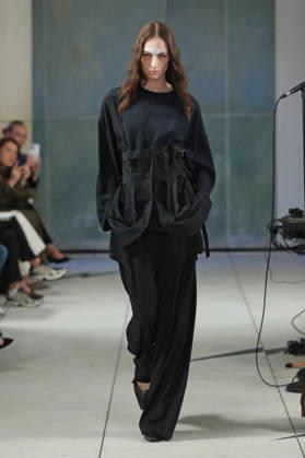 PFW - Litkovska Runway A model walks the runway during the Litkovska Womenswear Spring Summer 2027 show as part of the Paris Fashion Week on October 6, 2026 in Paris, France. Photo by Alain-Gil Gonzalez ABACAPRESS.COM Paris France Copyright: xGonzalezxAlain-Gil ABACAx
