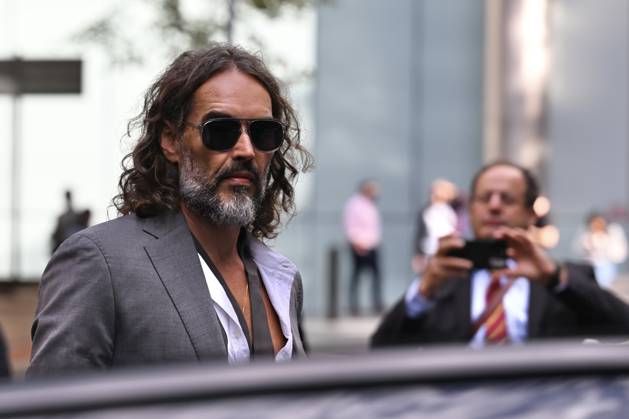 Russell Brand and his wife leave court in London LONDON, UNITED KINGDOM - OCTOBER 6: British comedian Russell Brand leaves Southwark Crown Court with his wife, Laura Brand (not seen), following a preliminary hearing related to rape and sexual assault allegations against him in London, United Kingdom, on October 6, 2026. Rasid Necati Aslim Anadolu London United Kingdom. Editorial use only. Please get in touch for any other usage. Copyright: x2026xAnadoluxRasidxNecatixAslimx