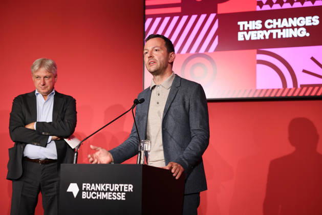 Eröffnung der 78. Frankfurter Buchmesse Sebastian Guggolz, Vorsteher des Börsenvereins des Deutschen Buchhandels, spricht bei der Eröffnungspressekonferenz zur Frankfurter Buchmesse 2026. Ehrengastland im Jahr 2026 ist Tschechien. Die 78. Frankfurter Buchmesse findet vom 7. - 11. Oktober 2026 statt. Frankfurt am Main Messegelände Hessen Deutschland