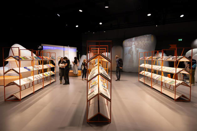Eröffnung 78. Frankfurter Buchmesse - Tschechien Gastland der 78. Frankfurter Buchmesse ist Tschechien. Der Pavillon des Gastlandes lädt die Besucher in eine eigene Erlebniswelt ein. Die 78. Frankfurter Buchmesse findet vom 7. - 11. Oktober 2026 statt. Frankfurt am Main Messegelände Hessen Deutschland