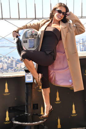 NEW YORK, NY- OCTOBER 6: Jessie James Decker at the Empire State Building to Celebrate the Release of New Cookbook The Secret Sauce: A Family Cookbook Seasoned with Love on October 6, 2026 in New York City. Copyright: xmpi099 MediaPunchx