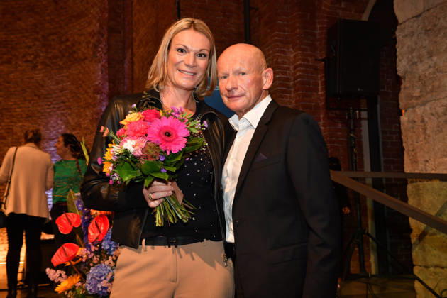 Maria Höfl-Riesch mit Freund Johann Schrempf Verleihung der Bayerischen Staatsmedaille für soziale Verdienste 2026 Allerheiligen-Hofkirche München 06. Oktober 2026
