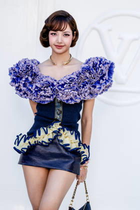 Lisa at the photocall for the Louis Vuitton Women’s Ready-to-Wear Spring Summer 2027 show during Paris Fashion Week (PFW) at the Cité internationale universitaire de Paris, France, on October 6, 2026. Olivier Borde, Bestimage. Photocall at the Louis Vuitton Women’s Ready-to-Wear Spring Summer 2027 show as part of Paris Fashion Week on October 6, 2026, in Paris, France. Paris, France  Copyright: xOLIVIERxBORDEx xBESTIMAGExOLIVIERxBORDEx xBESTIMAGEx