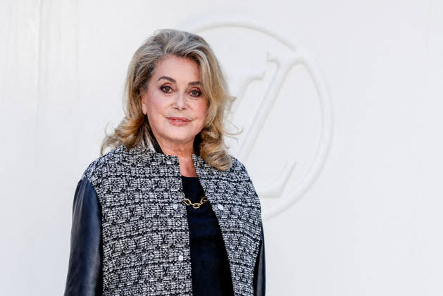 Catherine Deneuve at the photocall for the Louis Vuitton Women’s Ready-to-Wear Spring Summer 2027 show during Paris Fashion Week (PFW) at the Cité internationale universitaire de Paris, France, on October 6, 2026. Olivier Borde, Bestimage. Photocall at the Louis Vuitton Women’s Ready-to-Wear Spring Summer 2027 show as part of Paris Fashion Week on October 6, 2026, in Paris, France. Paris, France  Copyright: xOLIVIERxBORDEx xBESTIMAGExOLIVIERxBORDEx xBESTIMAGEx
