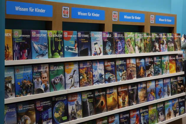 Frankfurt Impressionen 06.10.2026 auf der 78. Frankfurter Buchmesse präsentiert sich Wissen für Kinder - Was ist Was Frankfurt (Main) Hessen Deutschland