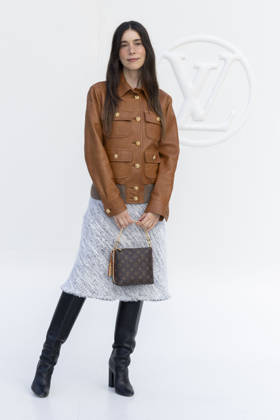 Danielle Haim at the photocall for the Louis Vuitton Women’s Ready-to-Wear Spring Summer 2027 show during Paris Fashion Week (PFW) at the Cité internationale universitaire de Paris, France, on October 6, 2026. Olivier Borde, Bestimage. Photocall at the Louis Vuitton Women’s Ready-to-Wear Spring Summer 2027 show as part of Paris Fashion Week on October 6, 2026, in Paris, France.  Copyright: xOLIVIERxBORDEx xBESTIMAGExOLIVIERxBORDEx xBESTIMAGEx