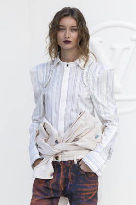 Giulia Maenza at the photocall for the Louis Vuitton Women’s Ready-to-Wear Spring Summer 2027 show during Paris Fashion Week (PFW) at the Cité internationale universitaire de Paris, France, on October 6, 2026. Olivier Borde, Bestimage. Photocall at the Louis Vuitton Women’s Ready-to-Wear Spring Summer 2027 show as part of Paris Fashion Week on October 6, 2026, in Paris, France.  Copyright: xOLIVIERxBORDEx xBESTIMAGExOLIVIERxBORDEx xBESTIMAGEx