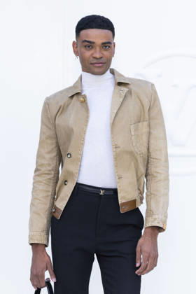 Owen Thiele at the photocall for the Louis Vuitton Spring Summer 2027 Women’s Ready-to-Wear collection during Paris Fashion Week (PFW) at the Cité internationale universitaire de Paris, France, on October 6, 2026. Olivier Borde, Bestimage. Photocall at the Louis Vuitton Women’s Ready-to-Wear Spring Summer 2027 show as part of Paris Fashion Week on October 6, 2026, in Paris, France.  Copyright: xOLIVIERxBORDEx xBESTIMAGExOLIVIERxBORDEx xBESTIMAGEx