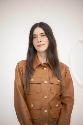 Louis Vuitton - Photocall - Paris Fashion Week EB Danielle Haim attends the Louis Vuitton Womenswear Spring Summer 2027 show as part of Paris Fashion Week on October 06, 2026 in Paris, France. Photo by Eliot Blondet ABACAPRESS.COM Paris France France  Copyright: xBlondetxEliot ABACAx