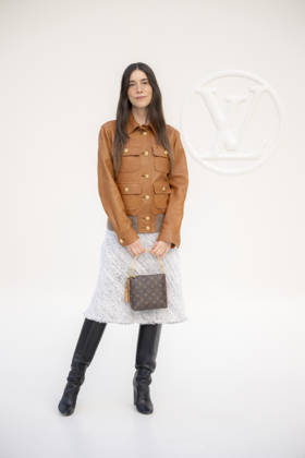 Louis Vuitton - Photocall - Paris Fashion Week EB Danielle Haim attends the Louis Vuitton Womenswear Spring Summer 2027 show as part of Paris Fashion Week on October 06, 2026 in Paris, France. Photo by Eliot Blondet ABACAPRESS.COM Paris France France  Copyright: xBlondetxEliot ABACAx