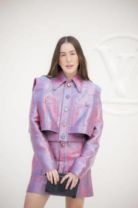 Louis Vuitton - Photocall - Paris Fashion Week EB Alana Haim attends the Louis Vuitton Womenswear Spring Summer 2027 show as part of Paris Fashion Week on October 06, 2026 in Paris, France. Photo by Eliot Blondet ABACAPRESS.COM Paris France France  Copyright: xBlondetxEliot ABACAx