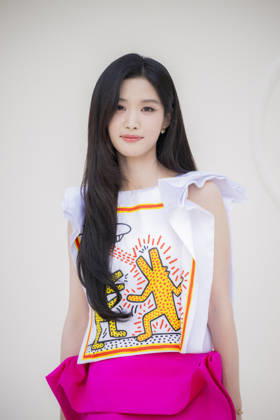 Louis Vuitton - Photocall - Paris Fashion Week EB Lu Yuxiao attends the Louis Vuitton Womenswear Spring Summer 2027 show as part of Paris Fashion Week on October 06, 2026 in Paris, France. Photo by Eliot Blondet ABACAPRESS.COM Paris France France  Copyright: xBlondetxEliot ABACAx