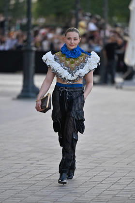 PFW Louis Vuitton Outside Arrivals Chloe Grace Moretz arriving at Louis Vuitton show during Paris Fashion Week, in Paris, France on 6 October 2026. Photo by Julien Reynaud APS-Medias ABACAPRESS.COM Paris France  Copyright: xReynaudxJulien APS-Medias ABACAx
