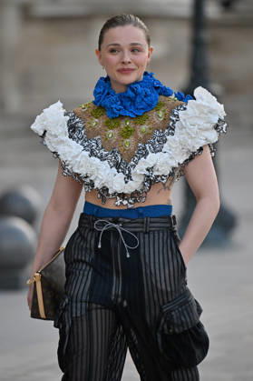 PFW Louis Vuitton Outside Arrivals Chloe Grace Moretz arriving at Louis Vuitton show during Paris Fashion Week, in Paris, France on 6 October 2026. Photo by Julien Reynaud APS-Medias ABACAPRESS.COM Paris France  Copyright: xReynaudxJulien APS-Medias ABACAx