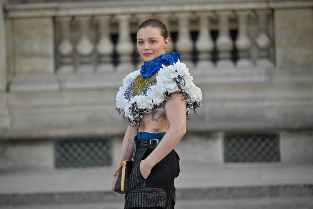 PFW Louis Vuitton Outside Arrivals Chloe Grace Moretz arriving at Louis Vuitton show during Paris Fashion Week, in Paris, France on 6 October 2026. Photo by Julien Reynaud APS-Medias ABACAPRESS.COM Paris France  Copyright: xReynaudxJulien APS-Medias ABACAx