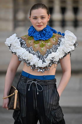 PFW Louis Vuitton Outside Arrivals Chloe Grace Moretz arriving at Louis Vuitton show during Paris Fashion Week, in Paris, France on 6 October 2026. Photo by Julien Reynaud APS-Medias ABACAPRESS.COM Paris France  Copyright: xReynaudxJulien APS-Medias ABACAx
