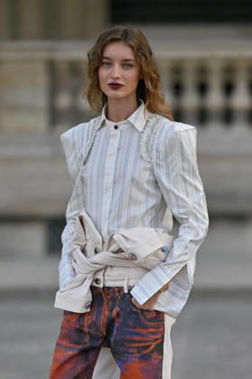 PFW Louis Vuitton Outside Arrivals Giulia Maenza arriving at Louis Vuitton show during Paris Fashion Week, in Paris, France on 6 October 2026. Photo by Julien Reynaud APS-Medias ABACAPRESS.COM Paris France  Copyright: xReynaudxJulien APS-Medias ABACAx