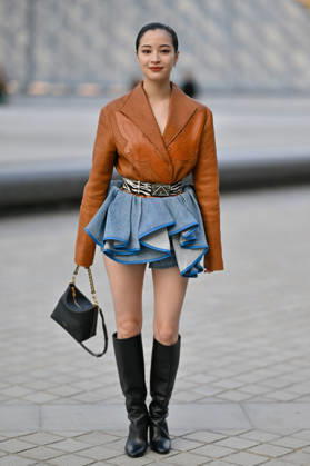 PFW Louis Vuitton Outside Arrivals Suzu Hirose arriving at Louis Vuitton show during Paris Fashion Week, in Paris, France on 6 October 2026. Photo by Julien Reynaud APS-Medias ABACAPRESS.COM Paris France  Copyright: xReynaudxJulien APS-Medias ABACAx