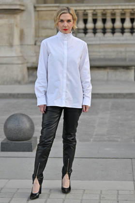PFW Louis Vuitton Outside Arrivals Rhea Seehorn arriving at Louis Vuitton show during Paris Fashion Week, in Paris, France on 6 October 2026. Photo by Julien Reynaud APS-Medias ABACAPRESS.COM Paris France  Copyright: xReynaudxJulien APS-Medias ABACAx