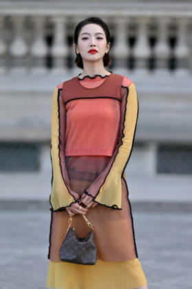 PFW Louis Vuitton Outside Arrivals Victoria Song arriving at Louis Vuitton show during Paris Fashion Week, in Paris, France on 6 October 2026. Photo by Julien Reynaud APS-Medias ABACAPRESS.COM Paris France  Copyright: xReynaudxJulien APS-Medias ABACAx