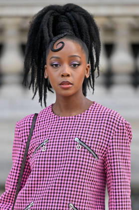 PFW Louis Vuitton Outside Arrivals Thuso Mbedu arriving at Louis Vuitton show during Paris Fashion Week, in Paris, France on 6 October 2026. Photo by Julien Reynaud APS-Medias ABACAPRESS.COM Paris France  Copyright: xReynaudxJulien APS-Medias ABACAx