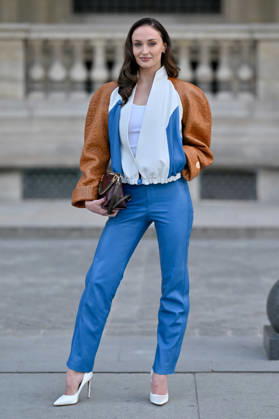 PFW Louis Vuitton Outside Arrivals Sophie Turner arriving at Louis Vuitton show during Paris Fashion Week, in Paris, France on 6 October 2026. Photo by Julien Reynaud APS-Medias ABACAPRESS.COM Paris France  Copyright: xReynaudxJulien APS-Medias ABACAx