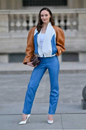 PFW Louis Vuitton Outside Arrivals Sophie Turner arriving at Louis Vuitton show during Paris Fashion Week, in Paris, France on 6 October 2026. Photo by Julien Reynaud APS-Medias ABACAPRESS.COM Paris France  Copyright: xReynaudxJulien APS-Medias ABACAx