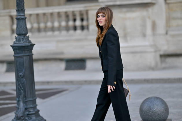 PFW Louis Vuitton Outside Arrivals Bella Maclean arriving at Louis Vuitton show during Paris Fashion Week, in Paris, France on 6 October 2026. Photo by Julien Reynaud APS-Medias ABACAPRESS.COM Paris France  Copyright: xReynaudxJulien APS-Medias ABACAx