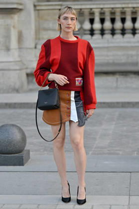 PFW Louis Vuitton Outside Arrivals Saoirse Ronan arriving at Louis Vuitton show during Paris Fashion Week, in Paris, France on 6 October 2026. Photo by Julien Reynaud APS-Medias ABACAPRESS.COM Paris France  Copyright: xReynaudxJulien APS-Medias ABACAx