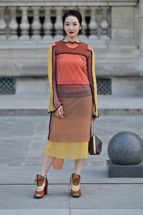 PFW Louis Vuitton Outside Arrivals Victoria Song arriving at Louis Vuitton show during Paris Fashion Week, in Paris, France on 6 October 2026. Photo by Julien Reynaud APS-Medias ABACAPRESS.COM Paris France  Copyright: xReynaudxJulien APS-Medias ABACAx