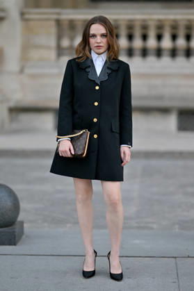PFW Louis Vuitton Outside Arrivals Odessa Young arriving at Louis Vuitton show during Paris Fashion Week, in Paris, France on 6 October 2026. Photo by Julien Reynaud APS-Medias ABACAPRESS.COM Paris France  Copyright: xReynaudxJulien APS-Medias ABACAx