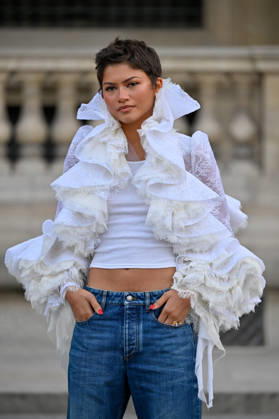 PFW Louis Vuitton Outside Arrivals Zendaya arriving at Louis Vuitton show during Paris Fashion Week, in Paris, France on 6 October 2026. Photo by Julien Reynaud APS-Medias ABACAPRESS.COM Paris France  Copyright: xReynaudxJulien APS-Medias ABACAx