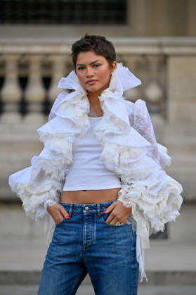 PFW Louis Vuitton Outside Arrivals Zendaya arriving at Louis Vuitton show during Paris Fashion Week, in Paris, France on 6 October 2026. Photo by Julien Reynaud APS-Medias ABACAPRESS.COM Paris France  Copyright: xReynaudxJulien APS-Medias ABACAx