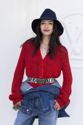 Elaine Zhong at the photocall for the Louis Vuitton Spring Summer 2027 Women’s Ready-to-Wear collection during Paris Fashion Week (PFW) at the Cité internationale universitaire de Paris, France, on October 6, 2026. Olivier Borde, Bestimage. Photocall at the Louis Vuitton Women’s Ready-to-Wear Spring Summer 2027 show as part of Paris Fashion Week on October 6, 2026, in Paris, France.  Copyright: xOLIVIERxBORDEx xBESTIMAGExOLIVIERxBORDEx xBESTIMAGEx