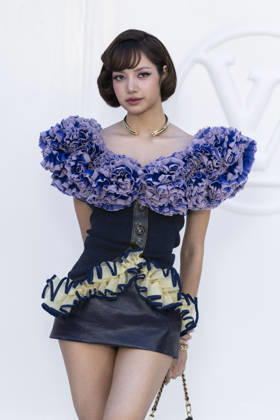 Lisa at the photocall for the Louis Vuitton Women’s Ready-to-Wear Spring Summer 2027 show during Paris Fashion Week (PFW) at the Cité internationale universitaire de Paris, France, on October 6, 2026. Olivier Borde, Bestimage. Photocall at the Louis Vuitton Women’s Ready-to-Wear Spring Summer 2027 show as part of Paris Fashion Week on October 6, 2026, in Paris, France.  Copyright: xOLIVIERxBORDEx xBESTIMAGExOLIVIERxBORDEx xBESTIMAGEx