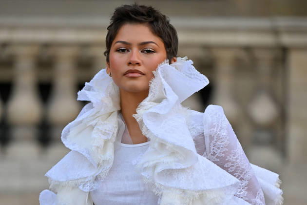 PFW Louis Vuitton Outside Arrivals Zendaya arriving at Louis Vuitton show during Paris Fashion Week, in Paris, France on 6 October 2026. Photo by Julien Reynaud APS-Medias ABACAPRESS.COM Paris France  Copyright: xReynaudxJulien APS-Medias ABACAx