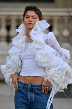 PFW Louis Vuitton Outside Arrivals Zendaya arriving at Louis Vuitton show during Paris Fashion Week, in Paris, France on 6 October 2026. Photo by Julien Reynaud APS-Medias ABACAPRESS.COM Paris France  Copyright: xReynaudxJulien APS-Medias ABACAx