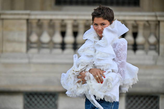 PFW Louis Vuitton Outside Arrivals Zendaya arriving at Louis Vuitton show during Paris Fashion Week, in Paris, France on 6 October 2026. Photo by Julien Reynaud APS-Medias ABACAPRESS.COM Paris France  Copyright: xReynaudxJulien APS-Medias ABACAx