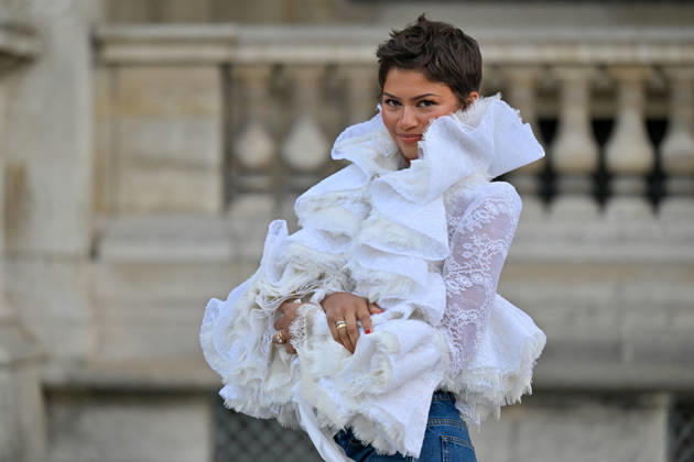 PFW Louis Vuitton Outside Arrivals Zendaya arriving at Louis Vuitton show during Paris Fashion Week, in Paris, France on 6 October 2026. Photo by Julien Reynaud APS-Medias ABACAPRESS.COM Paris France  Copyright: xReynaudxJulien APS-Medias ABACAx