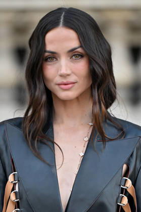 PFW Louis Vuitton Outside Arrivals Ana de Armas arriving at Louis Vuitton show during Paris Fashion Week, in Paris, France on 6 October 2026. Photo by Julien Reynaud APS-Medias ABACAPRESS.COM Paris France  Copyright: xReynaudxJulien APS-Medias ABACAx