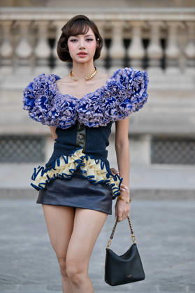 PFW Louis Vuitton Outside Arrivals Lisa arriving at Louis Vuitton show during Paris Fashion Week, in Paris, France on 6 October 2026. Photo by Julien Reynaud APS-Medias ABACAPRESS.COM Paris France  Copyright: xReynaudxJulien APS-Medias ABACAx
