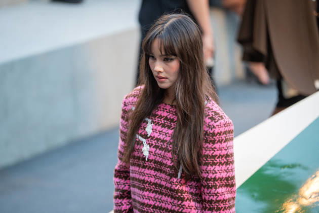 PFW - Louis Vuitton Front Row - Paris Urassaya Sperbund poses as she arrives ahead of the Louis Vuitton Women s Spring Summer 2027 collection fashion show as part of the Paris Fashion Week, in Paris, France on October 6, 2026. Photo by Alexis Jumeau ABACAPRESS.COM Paris France  Copyright: xJumeauxAlexis ABACAx