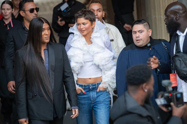 PFW - Louis Vuitton Front Row - Paris Zendaya poses as she arrives ahead of the Louis Vuitton Women s Spring Summer 2027 collection fashion show as part of the Paris Fashion Week, in Paris, France on October 6, 2026. Photo by Alexis Jumeau ABACAPRESS.COM Paris France Copyright: xJumeauxAlexis ABACAx