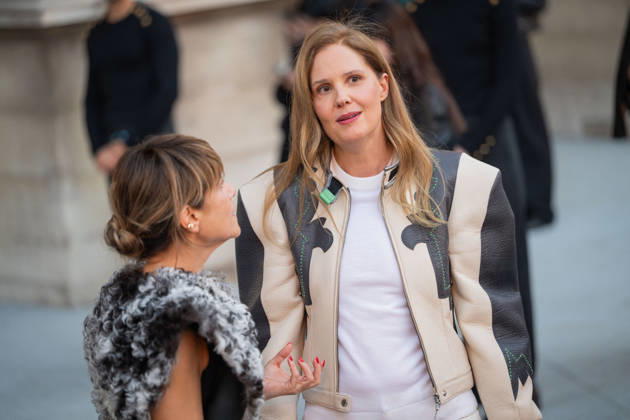 PFW - Louis Vuitton Front Row - Paris Marina Fois and Justine Triet poses as she arrives ahead of the Louis Vuitton Women s Spring Summer 2027 collection fashion show as part of the Paris Fashion Week, in Paris, France on October 6, 2026. Photo by Alexis Jumeau ABACAPRESS.COM Paris France Copyright: xJumeauxAlexis ABACAx