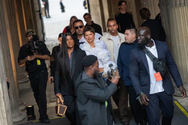 PFW - Louis Vuitton Front Row - Paris Zendaya poses as she arrives ahead of the Louis Vuitton Women s Spring Summer 2027 collection fashion show as part of the Paris Fashion Week, in Paris, France on October 6, 2026. Photo by Alexis Jumeau ABACAPRESS.COM Paris France  Copyright: xJumeauxAlexis ABACAx