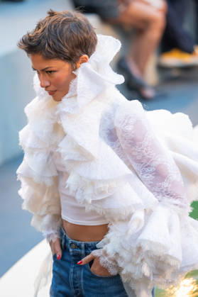 PFW - Louis Vuitton Front Row - Paris Zendaya poses as she arrives ahead of the Louis Vuitton Women s Spring Summer 2027 collection fashion show as part of the Paris Fashion Week, in Paris, France on October 6, 2026. Photo by Alexis Jumeau ABACAPRESS.COM Paris France  Copyright: xJumeauxAlexis ABACAx