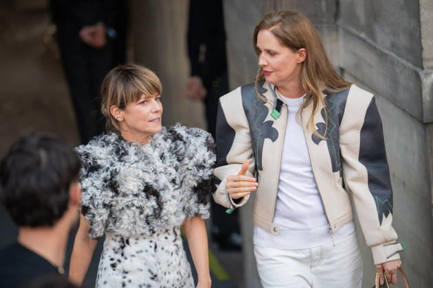 PFW - Louis Vuitton Front Row - Paris Marina Fois and Justine Triet poses as she arrives ahead of the Louis Vuitton Women s Spring Summer 2027 collection fashion show as part of the Paris Fashion Week, in Paris, France on October 6, 2026. Photo by Alexis Jumeau ABACAPRESS.COM Paris France  Copyright: xJumeauxAlexis ABACAx